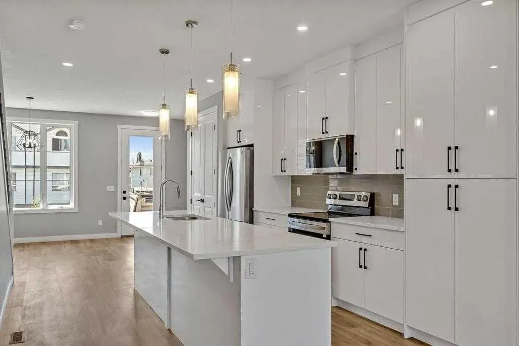 28A Green Meadow Crescent