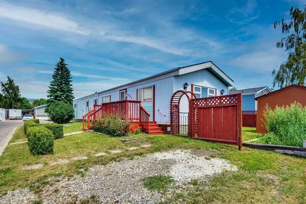 903 Briar Crescent