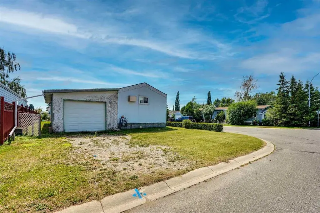 903 Briar Crescent