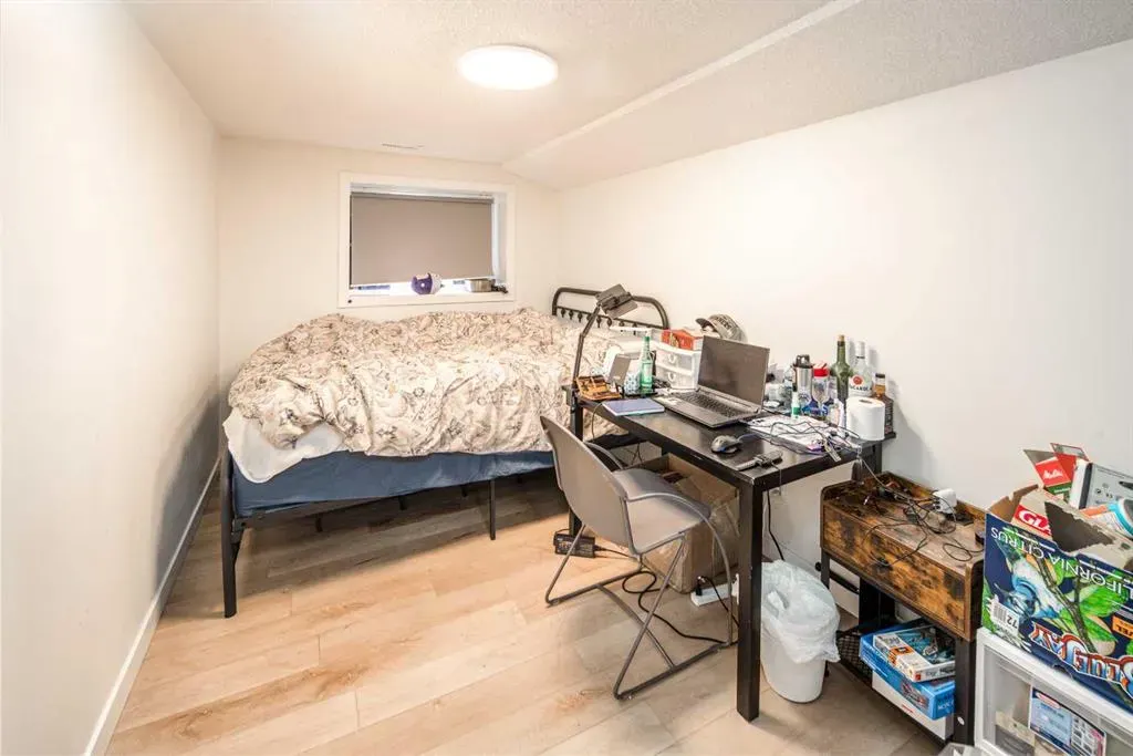 33076 Township Road 243