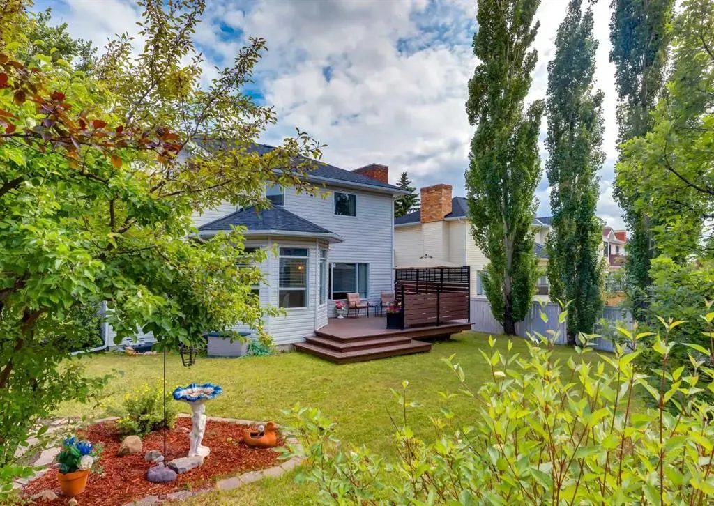 63 Arbour Lake Drive NW