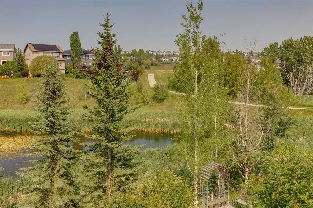 130 Tuscany Valley Green NW
