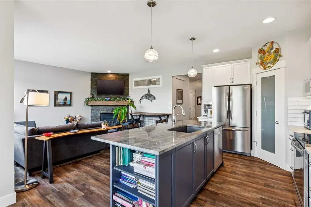 130 Tuscany Valley Green NW