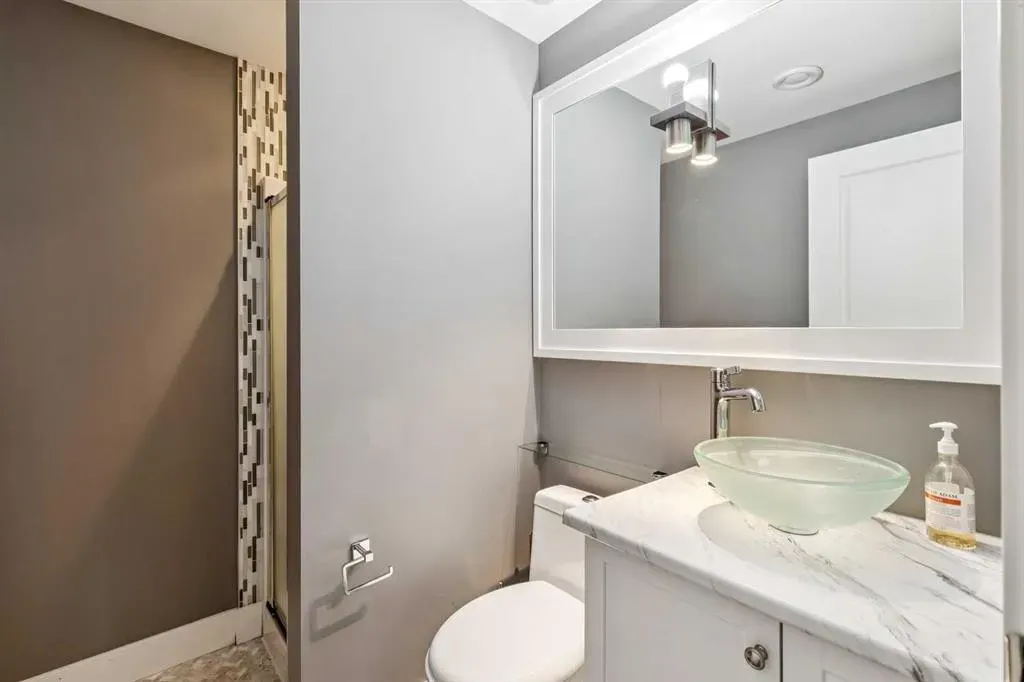 130 Tuscany Valley Green NW