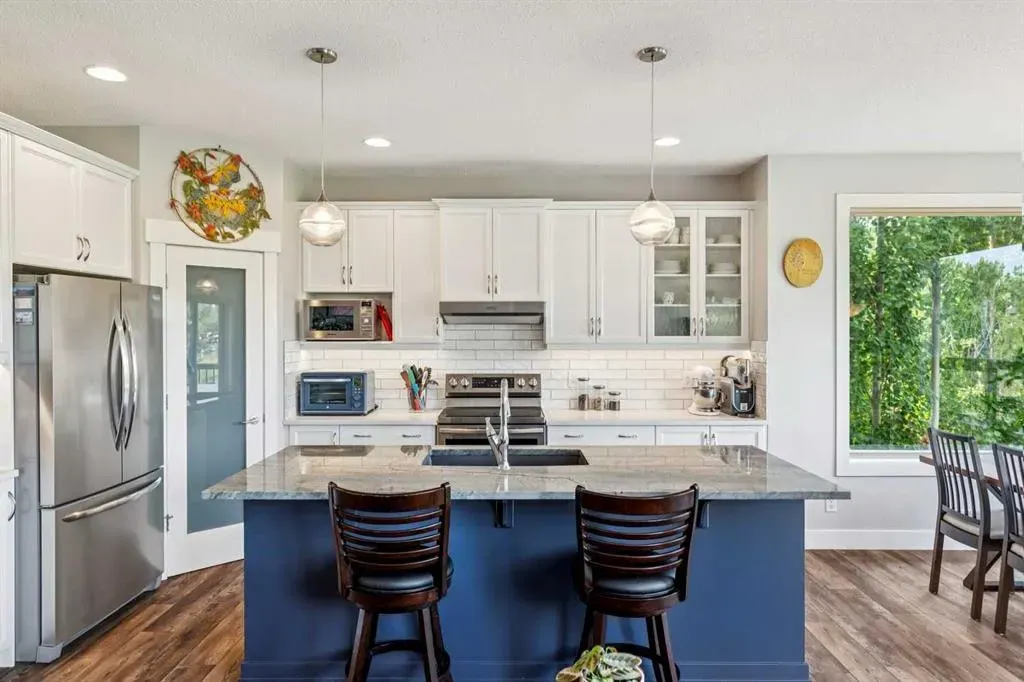130 Tuscany Valley Green NW