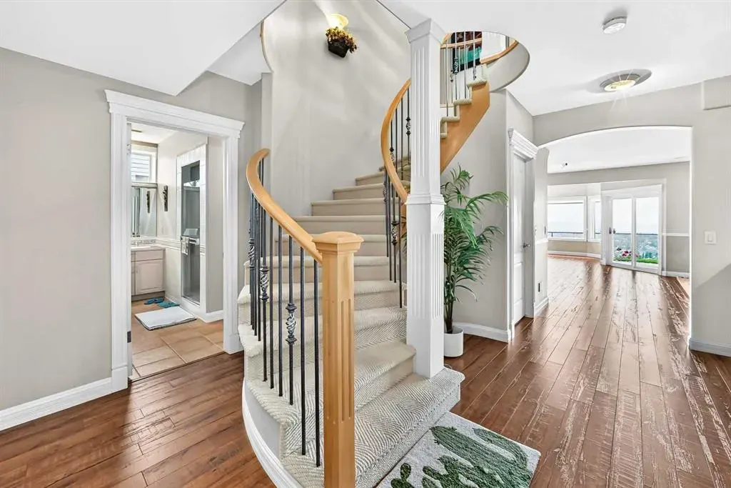 311 rocky ridge Drive NW