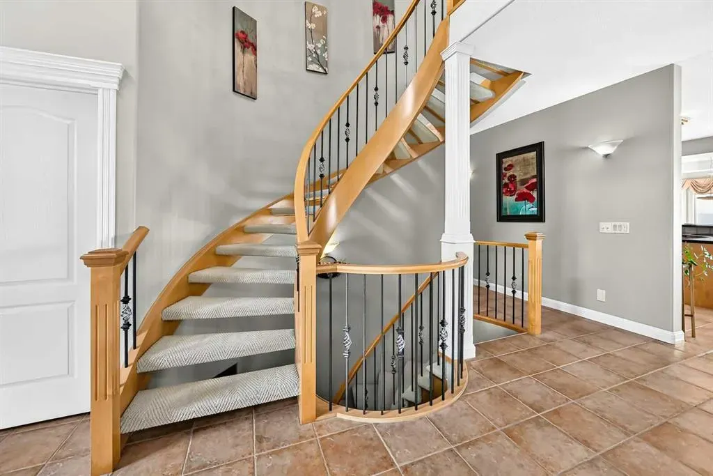 311 rocky ridge Drive NW