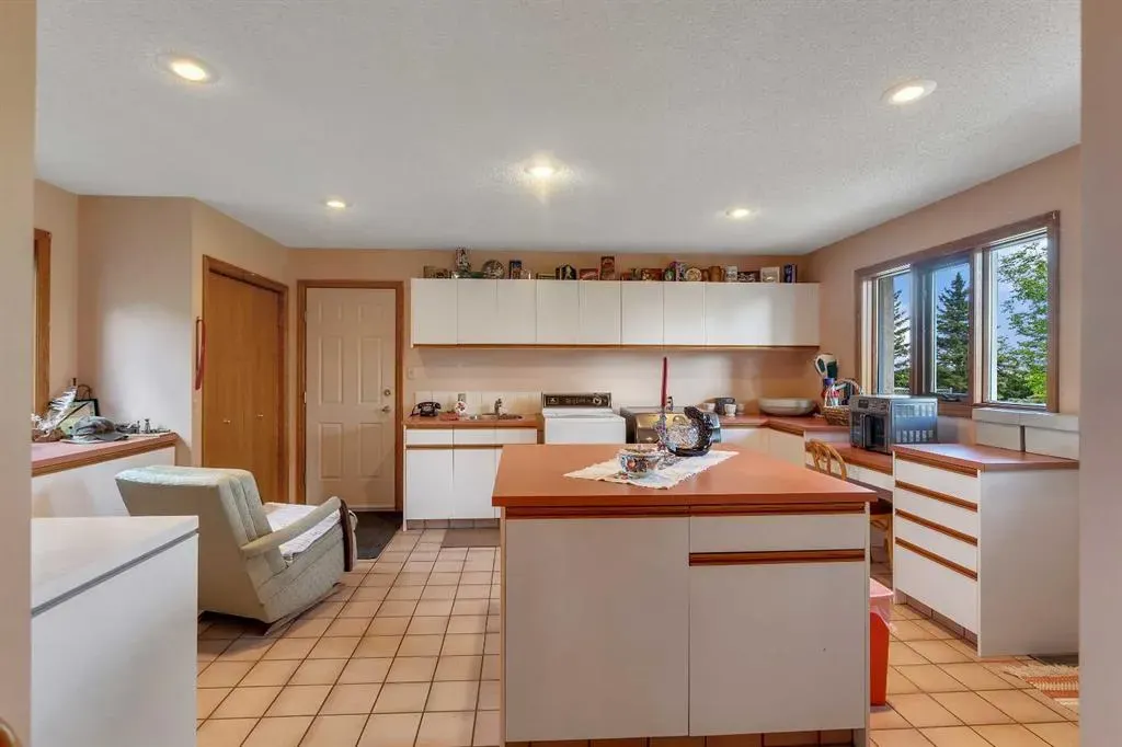 265028 Range Road 44