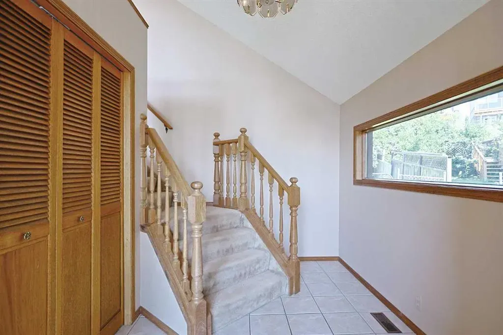 52 Edgeland Road NW