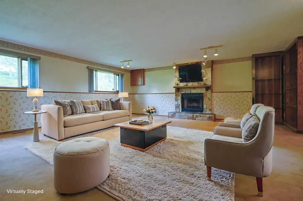 52 Edgeland Road NW