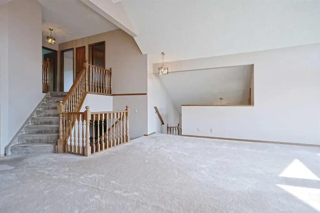 52 Edgeland Road NW