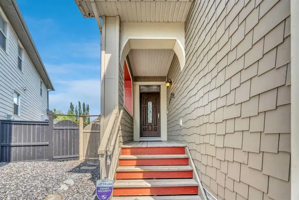 331 Mahogany Court SE