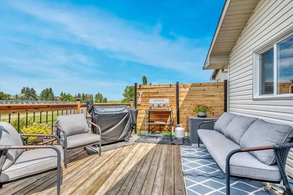 156 Aspen Creek Crescent