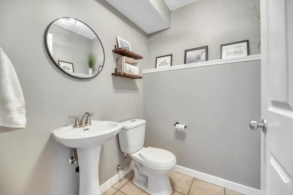 156 Aspen Creek Crescent