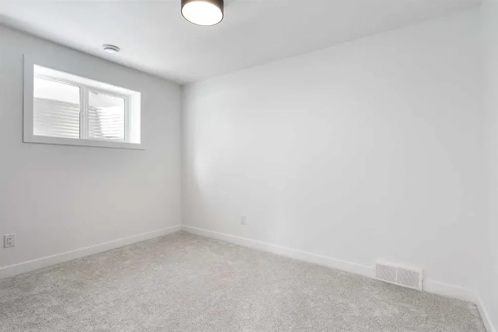 58 Edgevalley Close NW