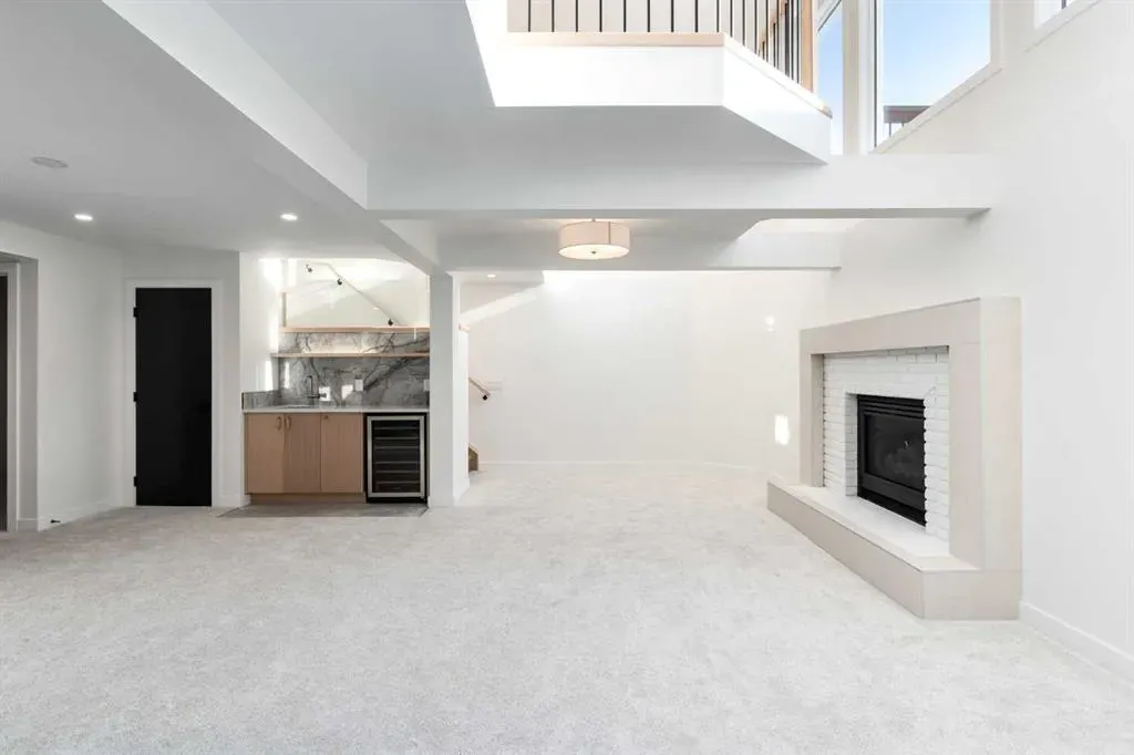 58 Edgevalley Close NW