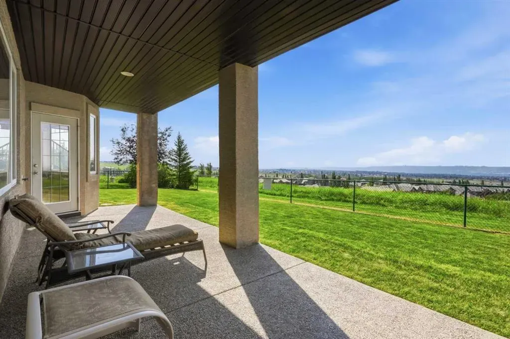 87 Royal Ridge Terrace NW