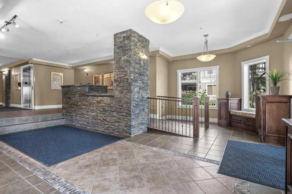 369 Rocky Vista Park NW #131