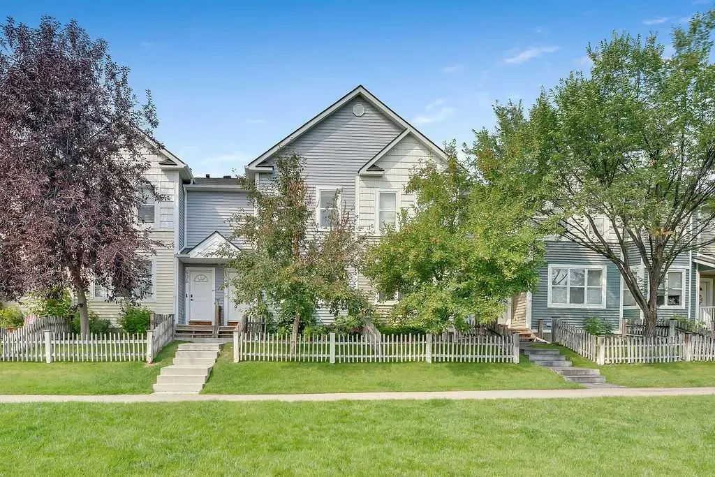 605 Prairie Sound Circle NW