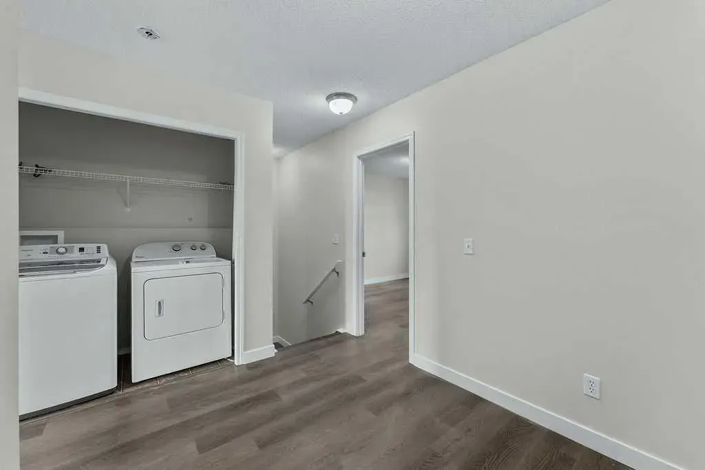605 Prairie Sound Circle NW