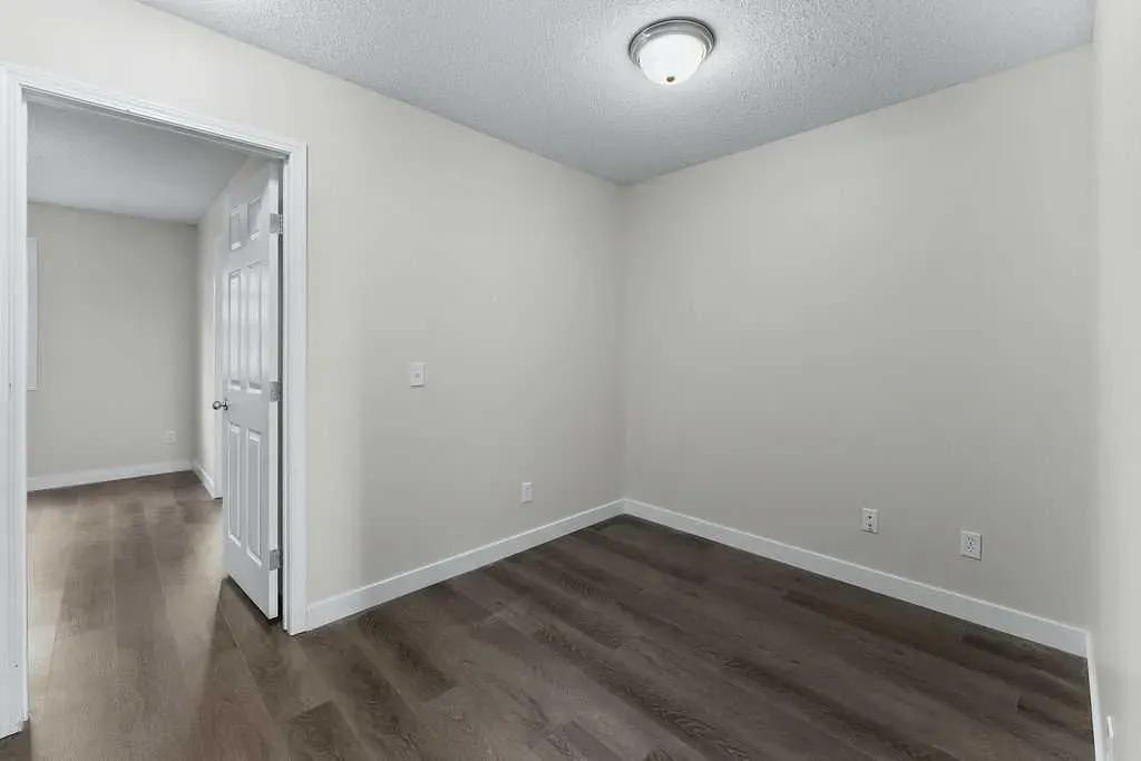 605 Prairie Sound Circle NW