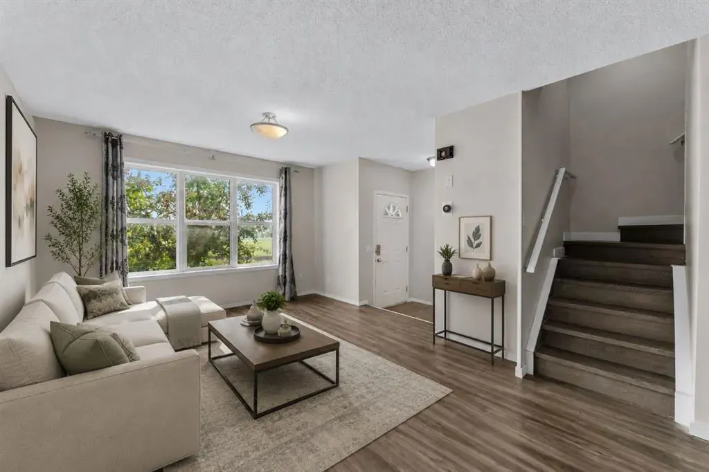 605 Prairie Sound Circle NW