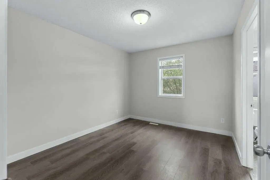 605 Prairie Sound Circle NW