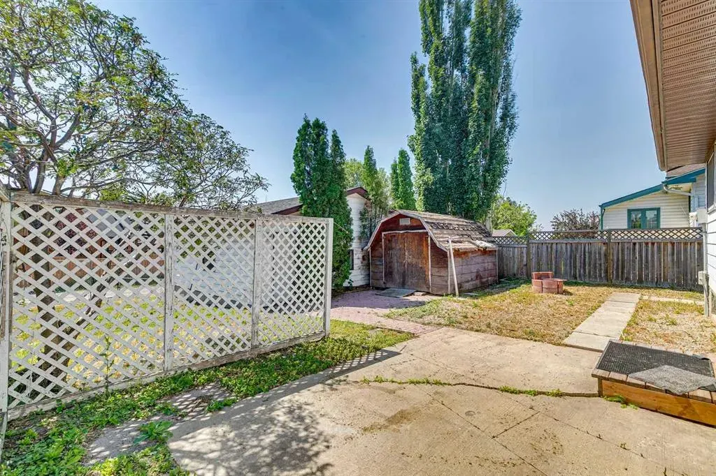 126 Thistle Way