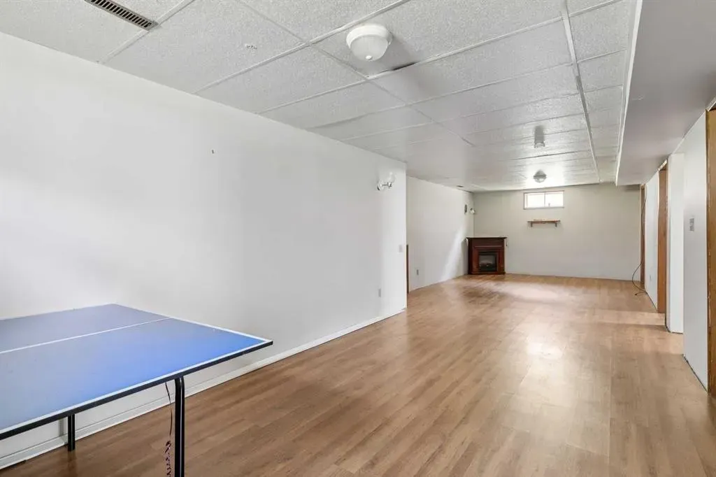 126 Thistle Way
