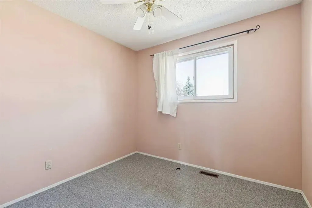 126 Thistle Way