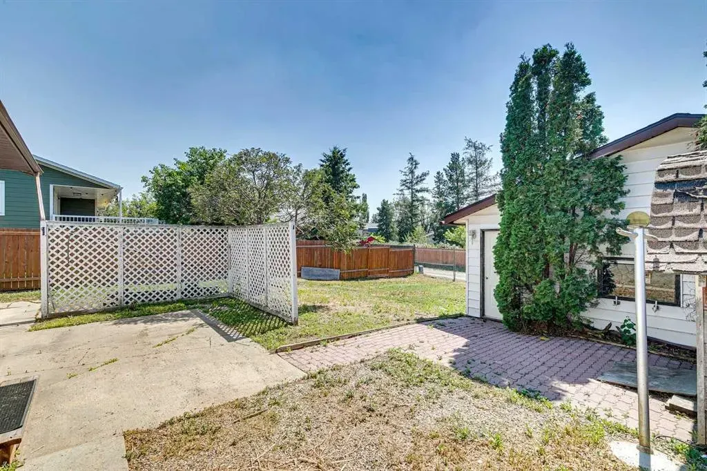 126 Thistle Way
