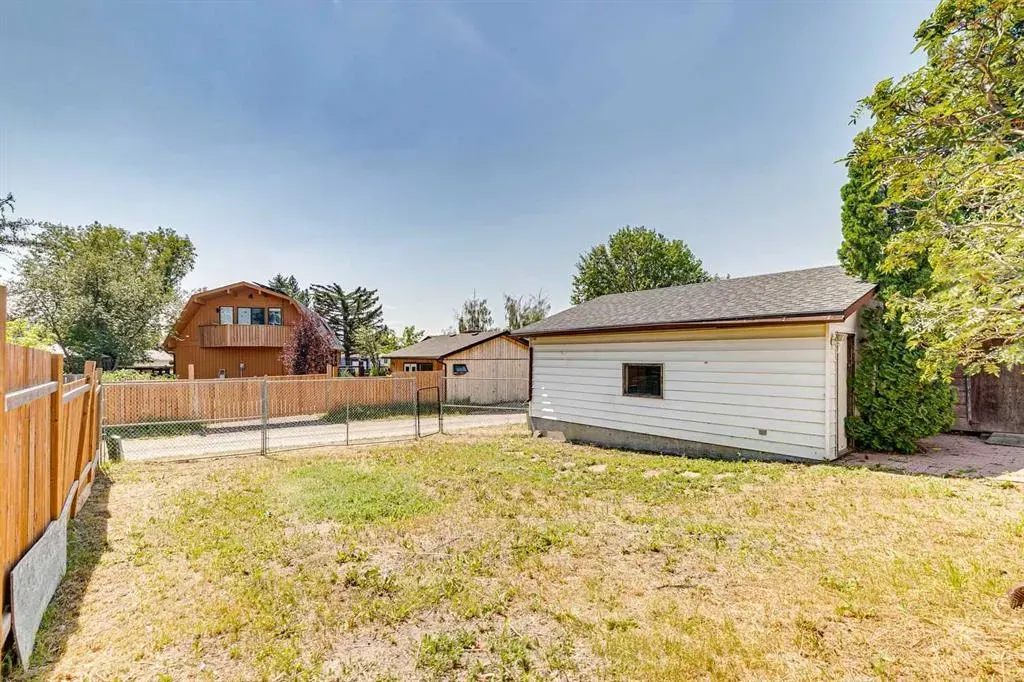 126 Thistle Way