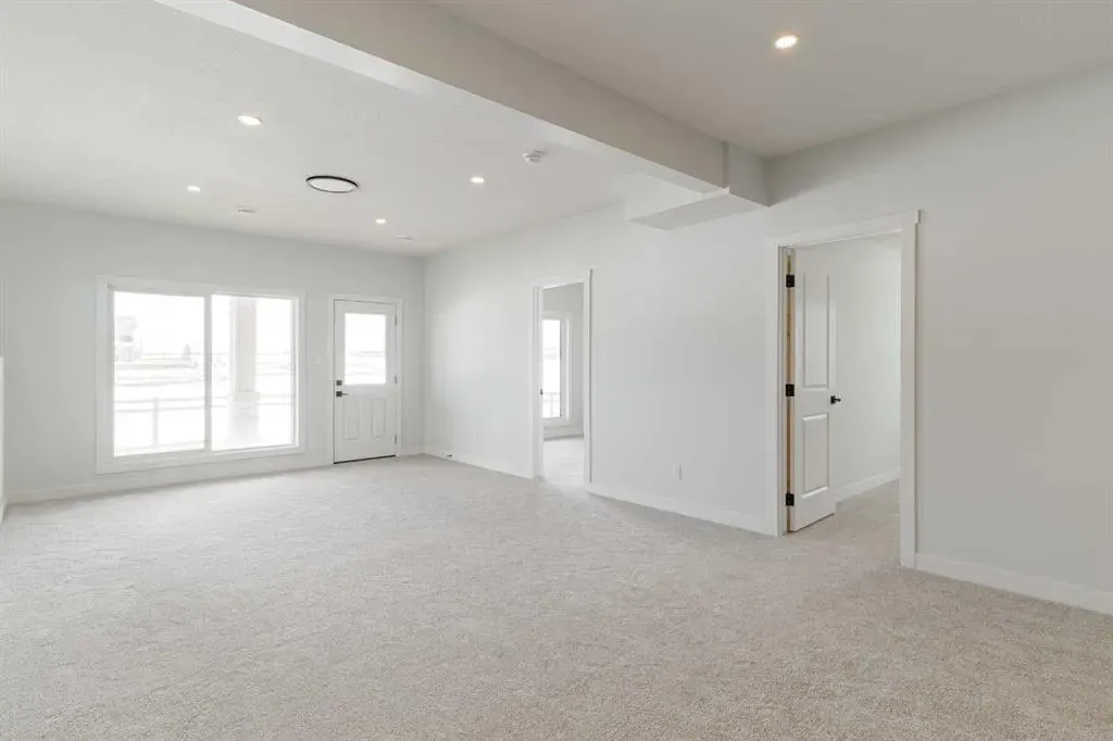 125 Monarch Bend