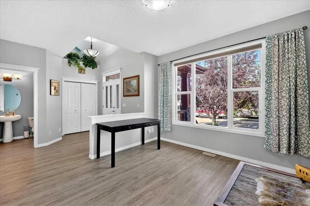 21 Mcintyre Place NW