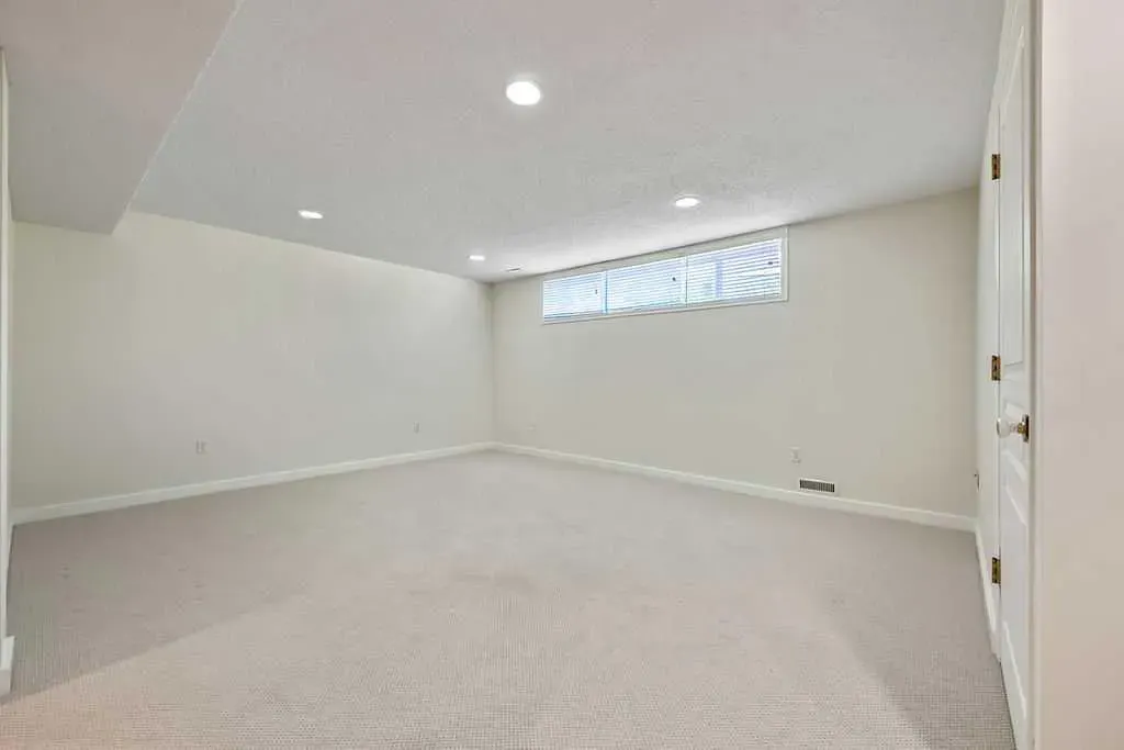 502 Suntree Place