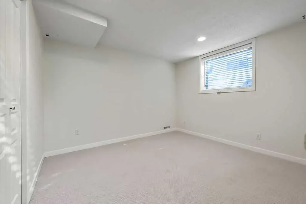 502 Suntree Place