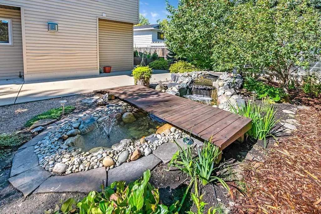 502 Suntree Place