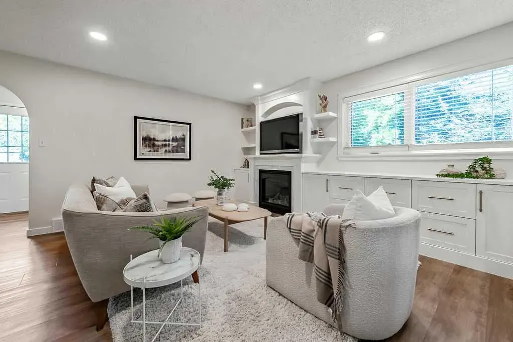 502 Suntree Place