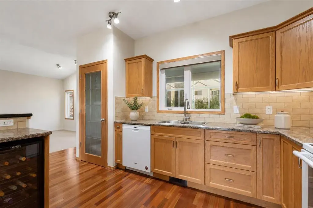 1207 Westmount Drive