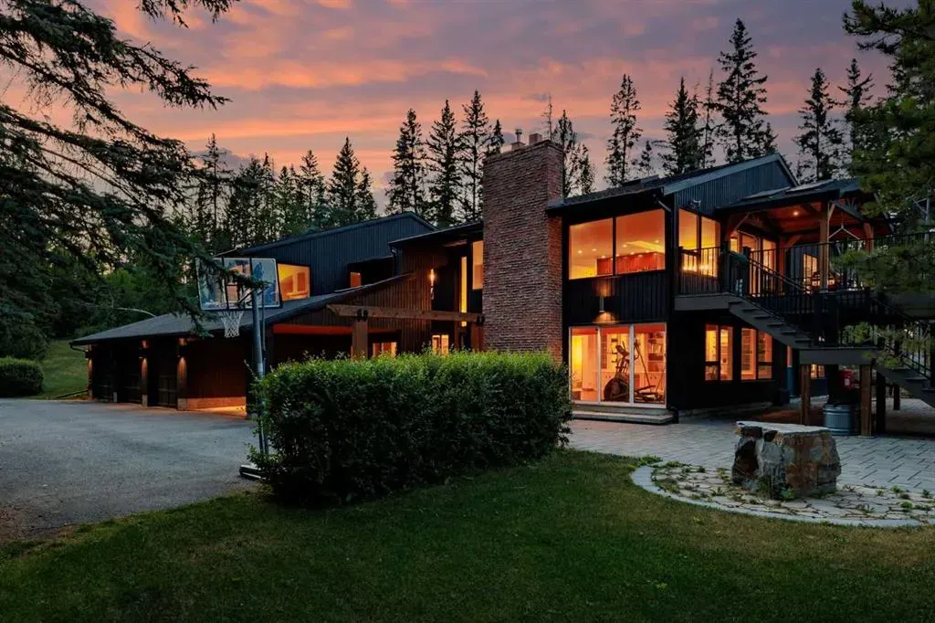 15 Elbow River Point
