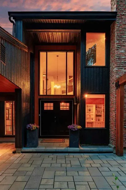 15 Elbow River Point