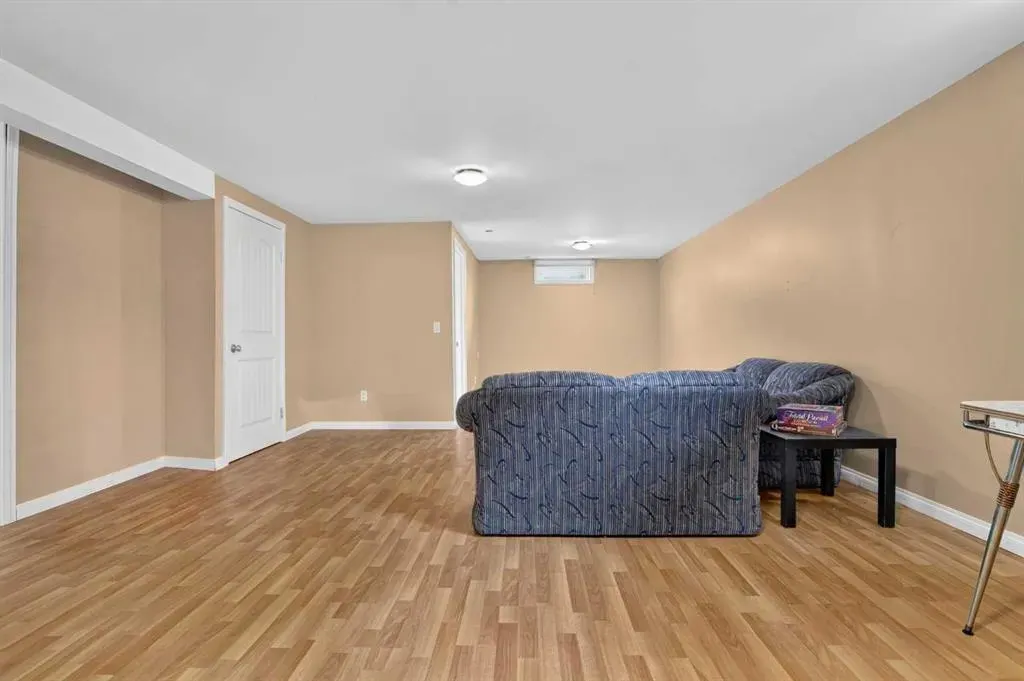172 Queensland Road SE