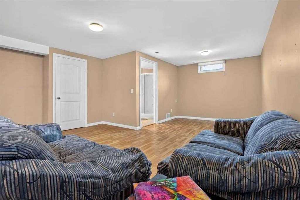 172 Queensland Road SE