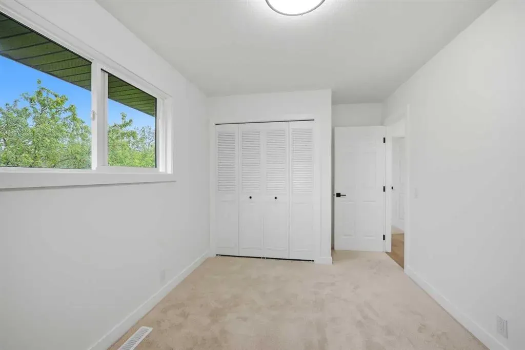 300 Edgehill Drive NW