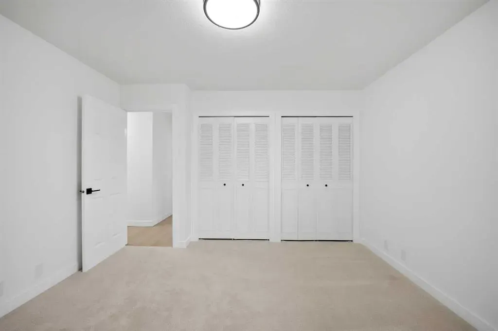 300 Edgehill Drive NW