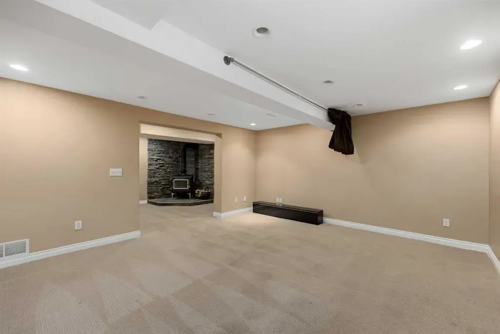 274 Range Road #281014