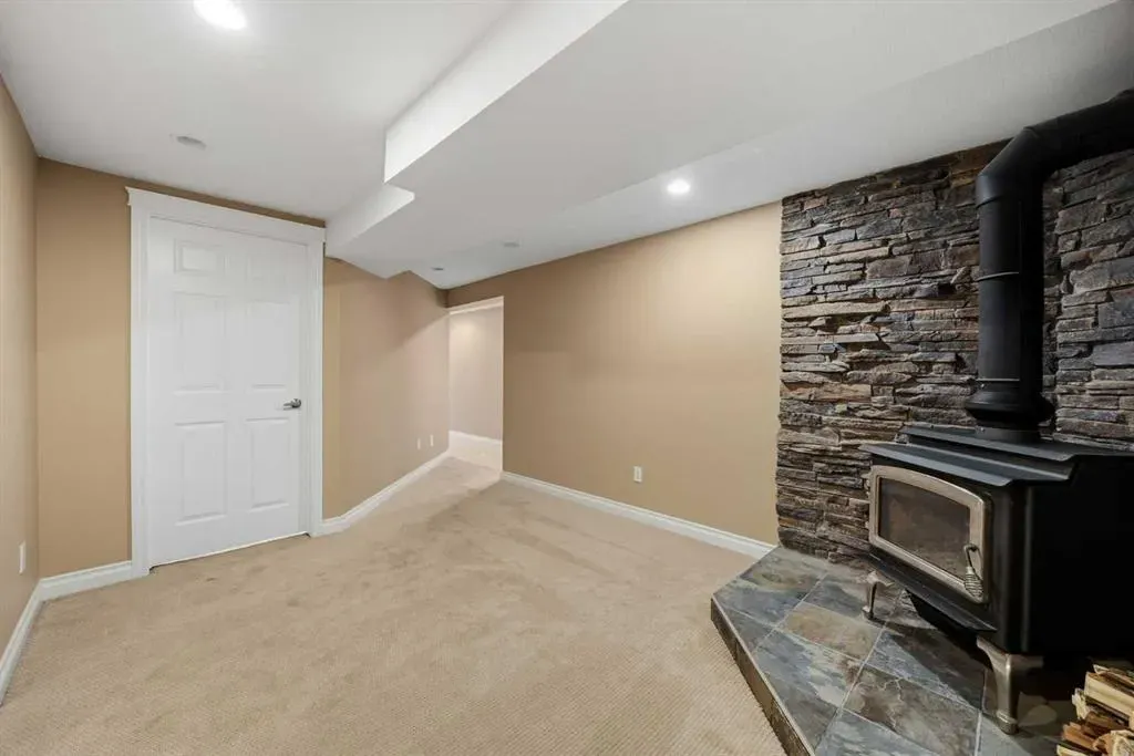 274 Range Road #281014