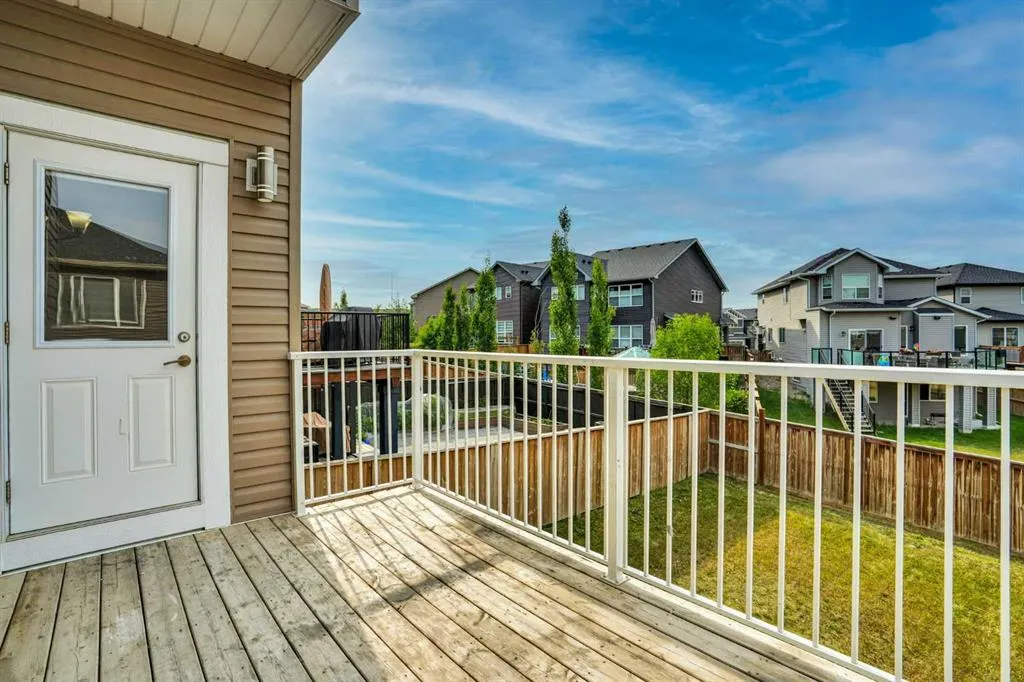 368 Nolanhurst Crescent NW