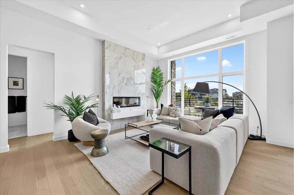 150 Marina Cove SE #102