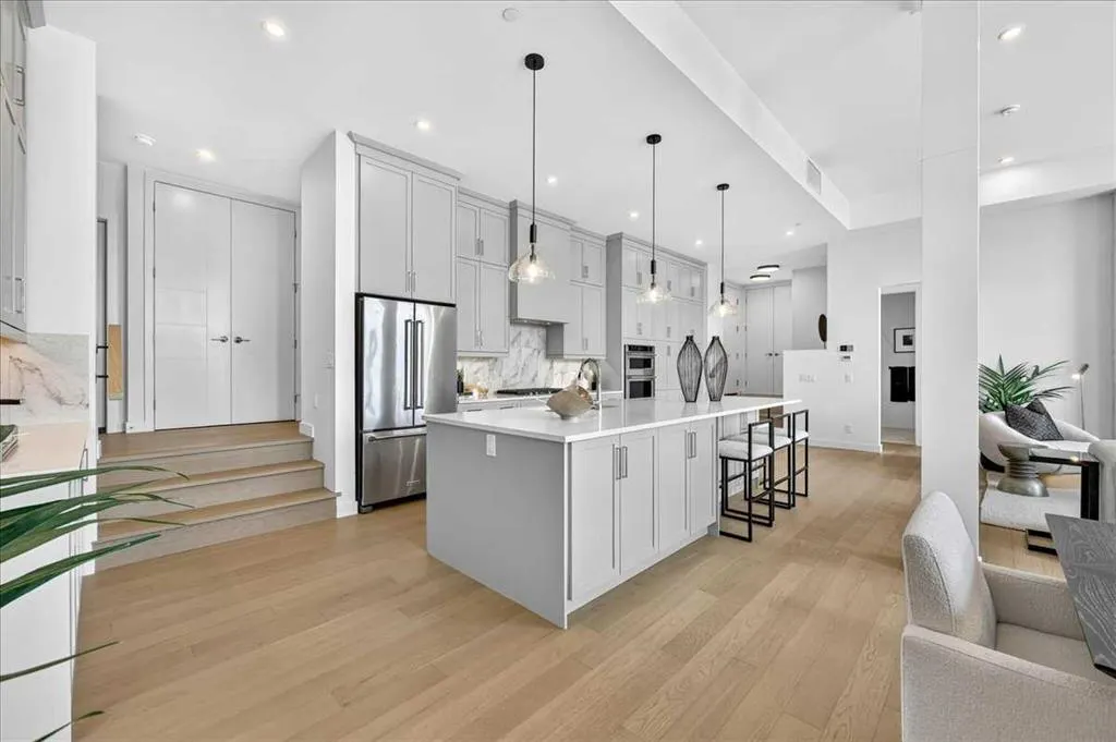 150 Marina Cove SE #102